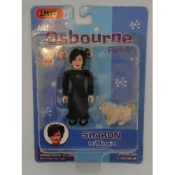 Sharon w/ Minnie, The Osbourne Family. Smiti 2002.