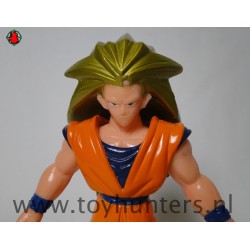 Super Saiyan Goku 3 as is with shirt - Irwin 1996 AB Ban Dai Dragon Ball Z